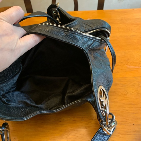 Michael Kors black leather handbag. - Picture 4 of 7